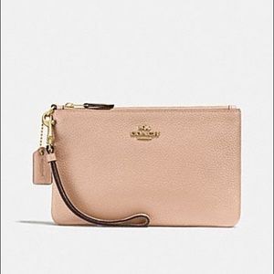 NWOT Coach Wristlet- Patent Leather